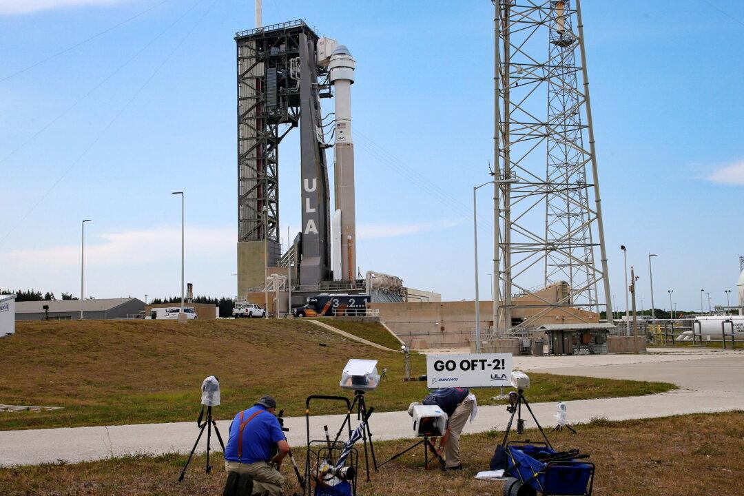 NASA, Boeing Confident Spaceship Will Launch Safely Despite Unresolved Helium Leak