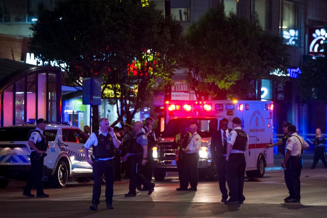 2 Men Charged in Fatal Chicago Shopping District Shooting