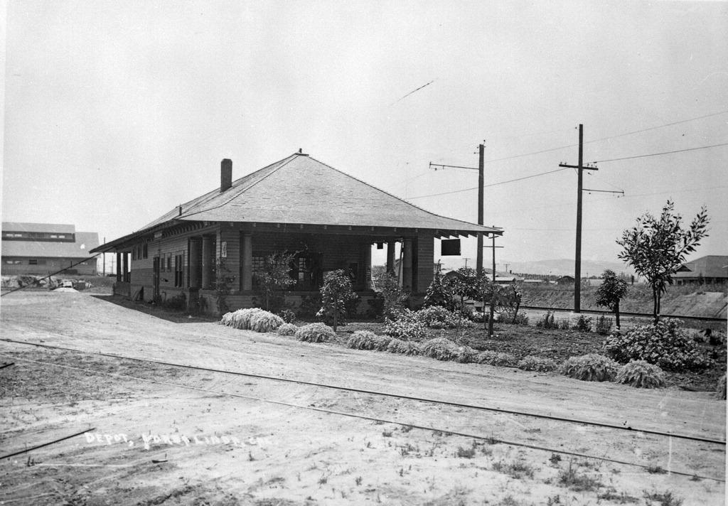 The Pacific Electric Railway Depot located at Imperial Hwy and Lemon Dr in Yorba Linda, Calif., and completed in 1912. (Public Domain)