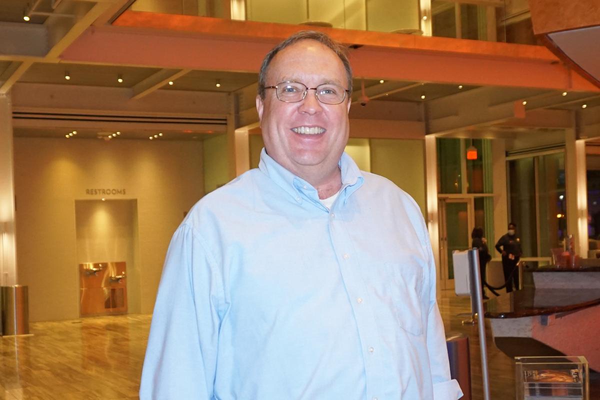 Professor Says Shen Yun Touched His Heart