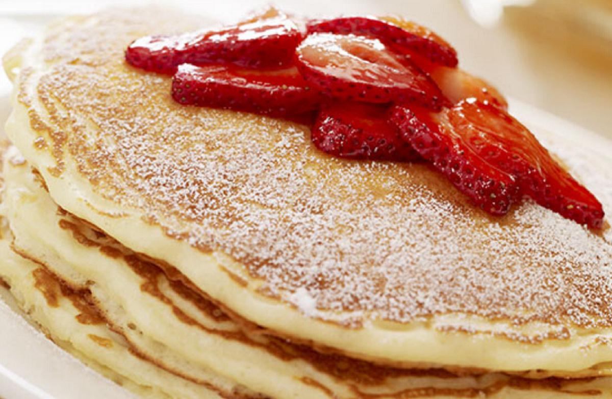 Buttermilk Pancakes With Lemon and Ricotta