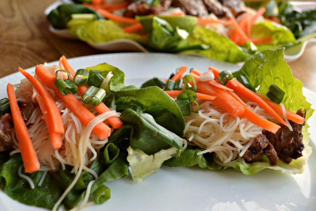 Asian Steak Lettuce Wraps