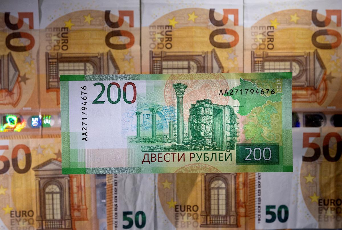Russian Ruble Leaps to Near 7-year High vs Euro