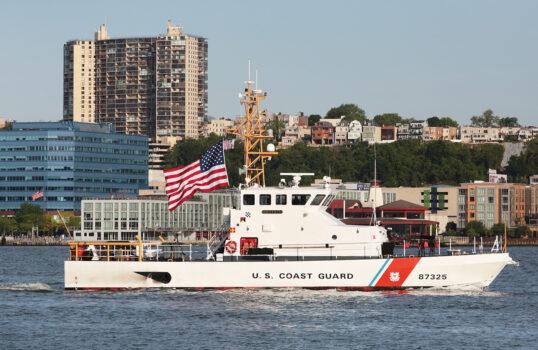 A Coast Guard cutter on the Hudson River in New York on May 25, 2022. (Richard Moore/The Epoch Times)