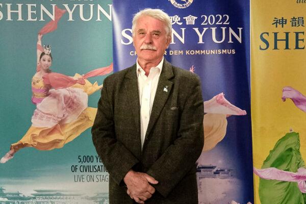 Czeslaw Rolla at Shen Yun performance in the Opera Hall, in Lublin, Poland, on May 17, 2022. (Marek Sybilak/The Epoch Times)