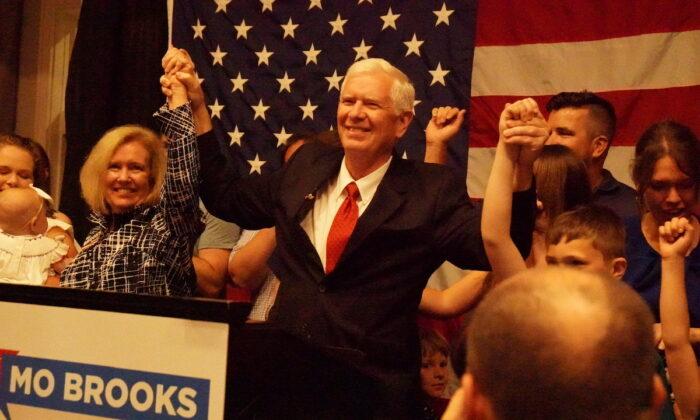 Alabama GOP US Senate Race Heads to Runoff Between Britt, Brooks