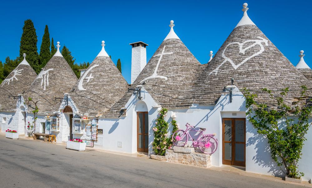Trulli houses in Puglia. (essevu/Shutterstock)