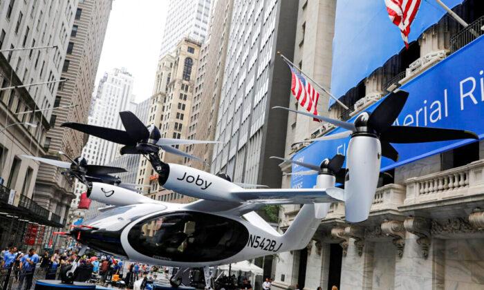 Electric Air Taxi Demonstrated in NYC Ahead of 2025 Launch