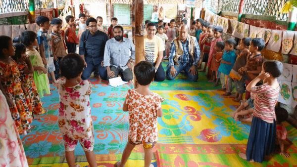 Play and art therapy used to help Rohingya women and children in refugee camps in Cox-Bazaar, Bangladesh. (Asad Islam/Monash University)