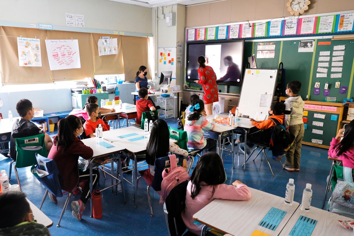 Students in a classroom in New York City on Sept. 27, 2021. (Michael Loccisano/Getty Images)