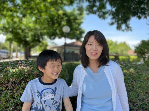 Chinese prisoner of conscience Zhang Haitao's wife Jenny Li and their 6-year-old son Joseph Zhang in Hayward, California, on May 27, 2022. (Courtesy of Jenny Li)