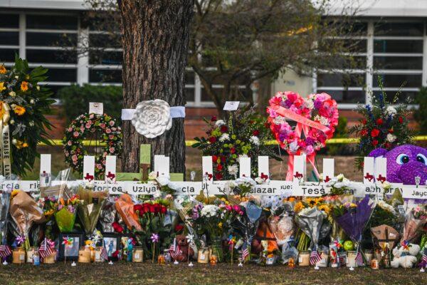 A makeshift memorial for the shooting victims outside Robb Elementary School in Uvalde, Texas, on May 27, 2022. (Chandan Khanna/AFP via Getty Images)
