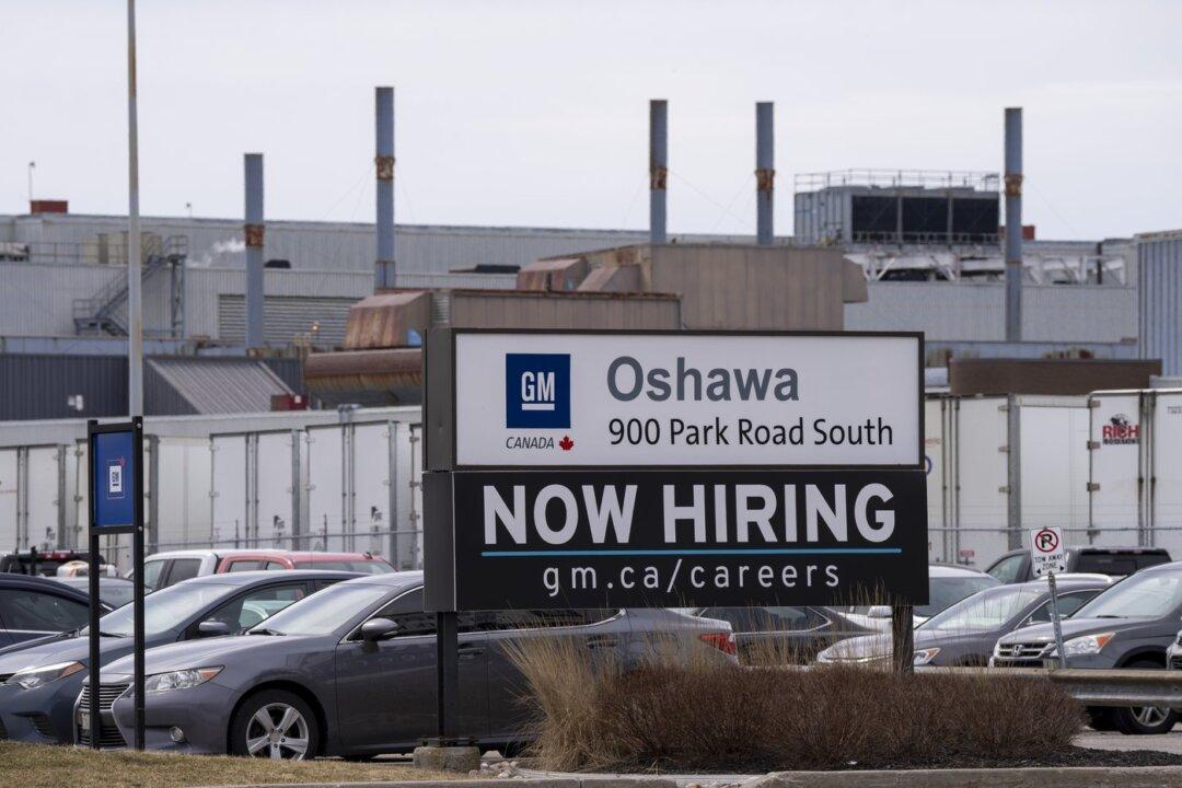 Job Vacancies Hit Record High of More Than 1 Million in March: StatCan