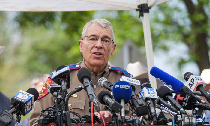 Texas Top Cop Refuses to Resign Despite Call by Uvalde School Massacre Families