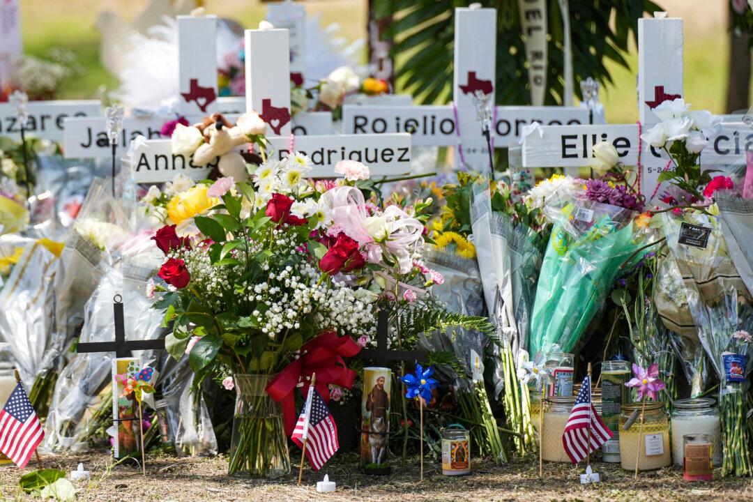 Father Goes Viral for Standing Guard Outside Daughter’s Elementary School: ‘I’m Watching’