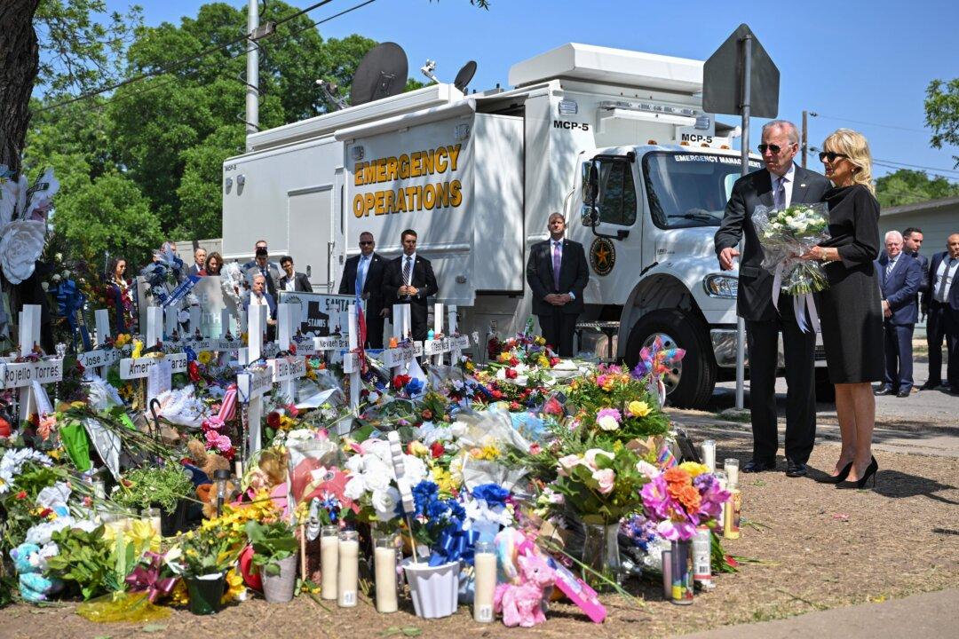 Biden Visits Texas Shooting Site as DOJ Launches Review of Police Response