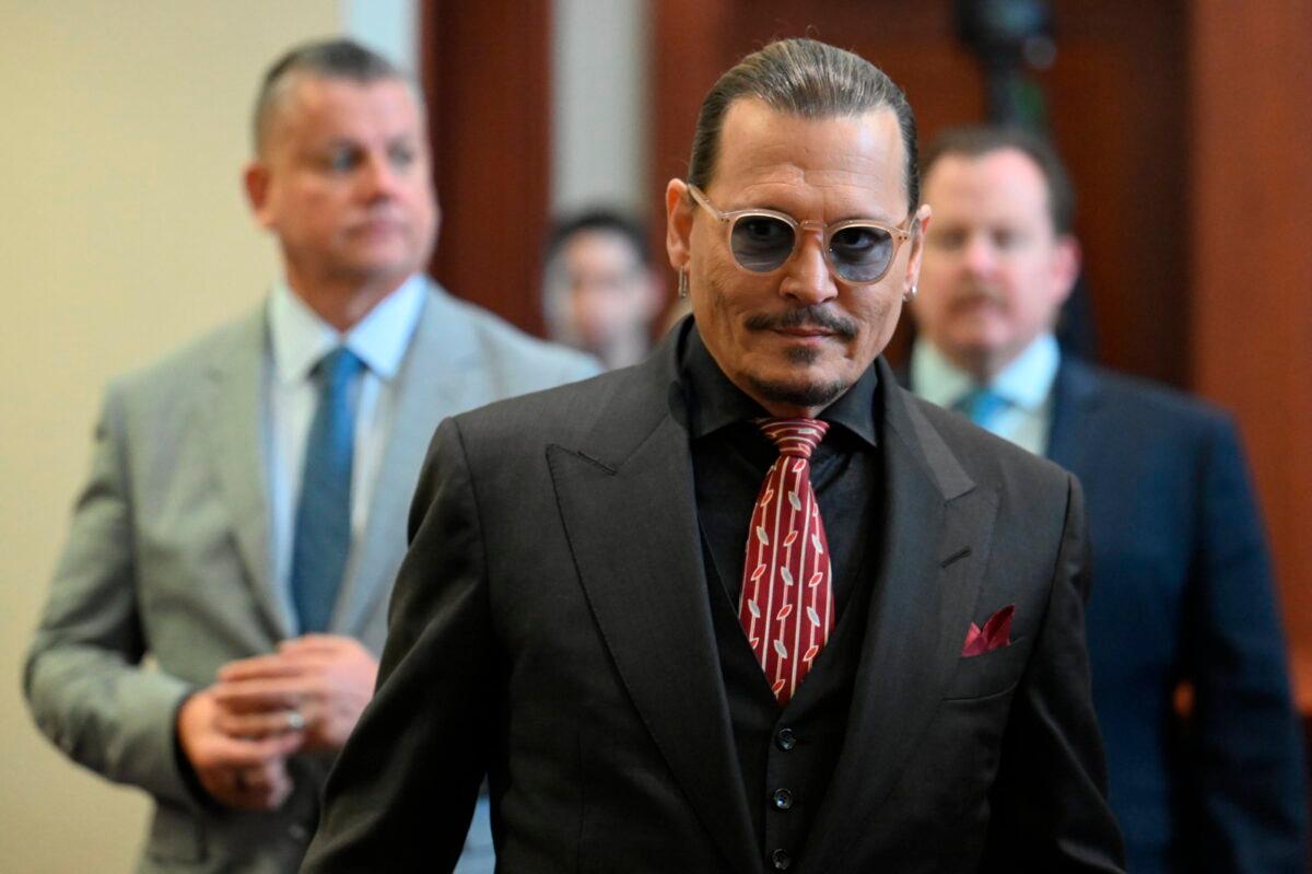  Actor Johnny Depp arrives in the courtroom at the Fairfax County Circuit Court in Fairfax, Va., on May 3, 2022. (Jim Watson/Pool photo via AP)