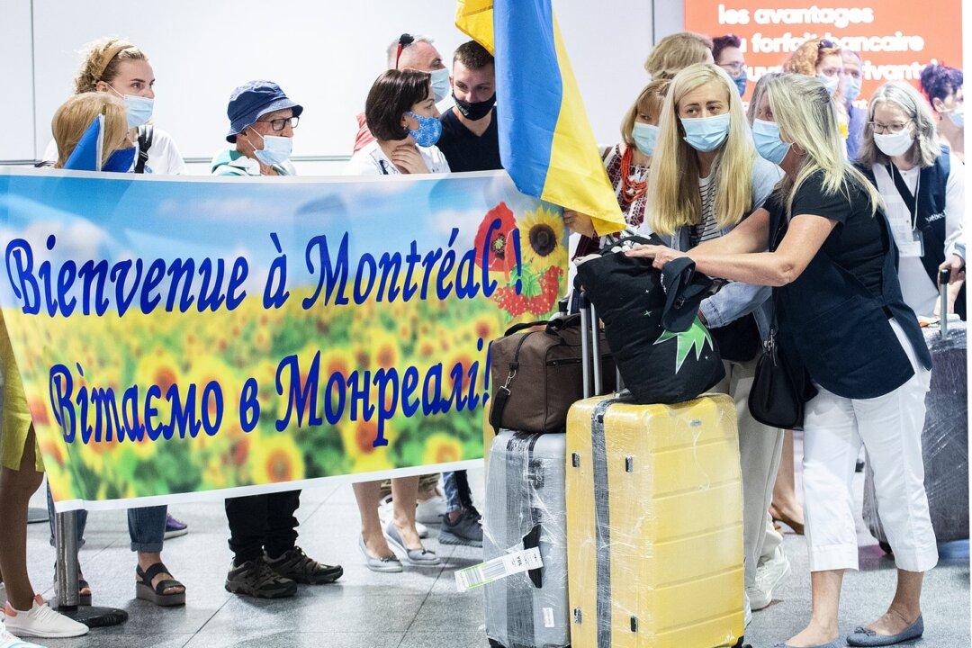 Second Federal Flight Carrying Ukrainians Bound for Canada Lands in Montreal