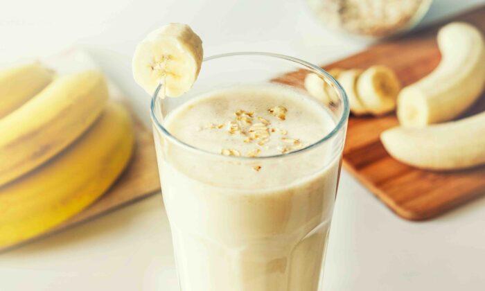 This Peanut Butter Banana Smoothie Is Cool, Creamy, and Completely Satisfying