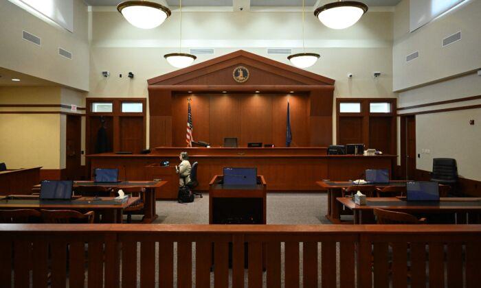 Juror Ignores Judge’s Rules and Posts on Facebook During Major Trial