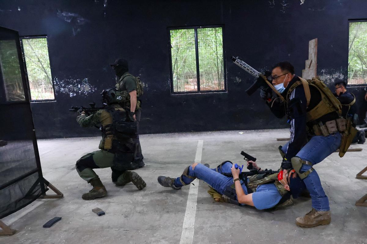 More Seek Gun Training in Taiwan as Ukraine War Drives Home China Threat