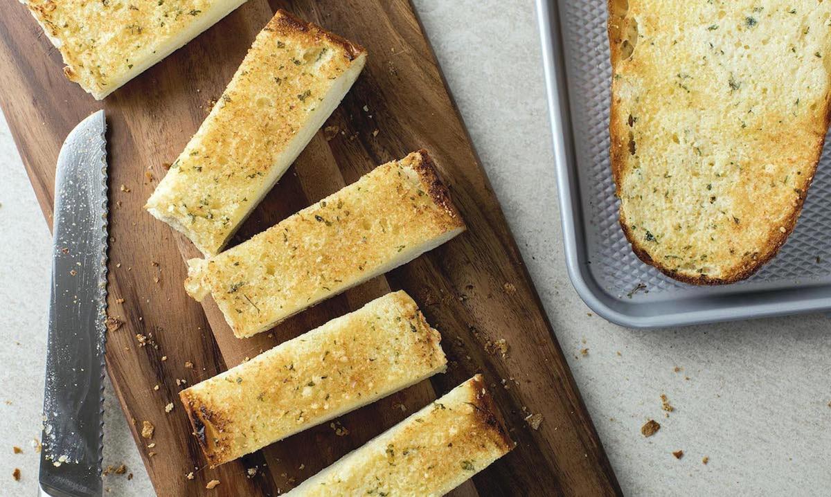 How to Make Garlic Bread