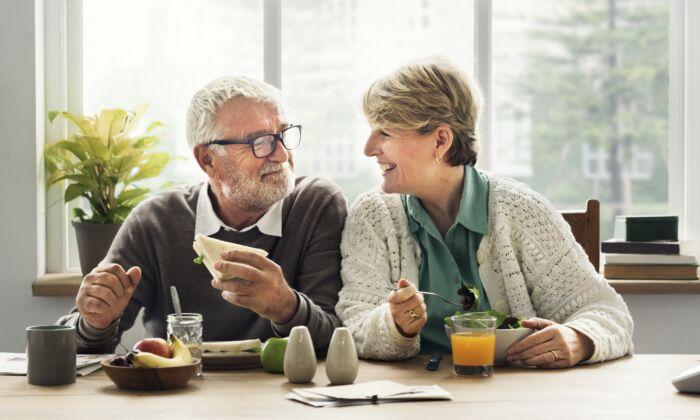 70% American Seniors Need Long-Term Care. Reverse Mortgage Can Help