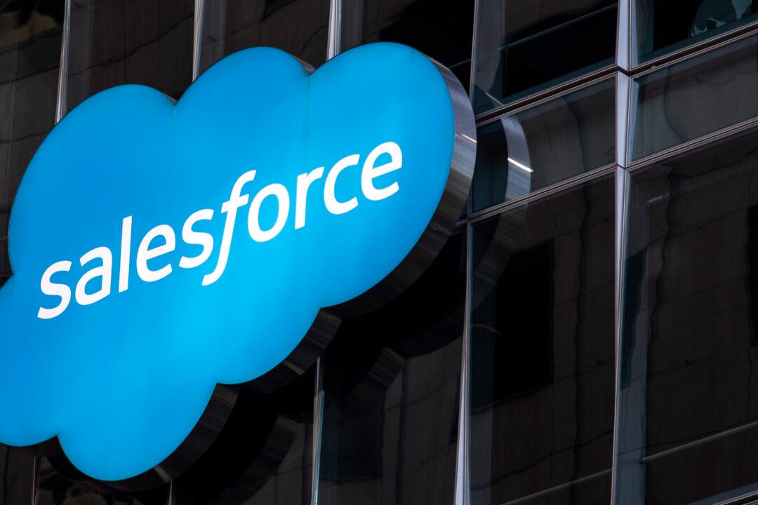9 Salesforce Analysts React to Q1 Earnings Beat: ‘Next Quality Software GARP Stock’