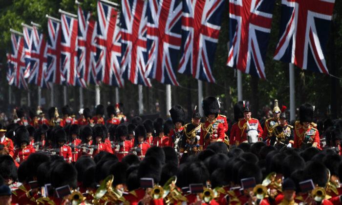 UK Kicks Off Queen’s Platinum Jubilee Celebrations With Military Parade