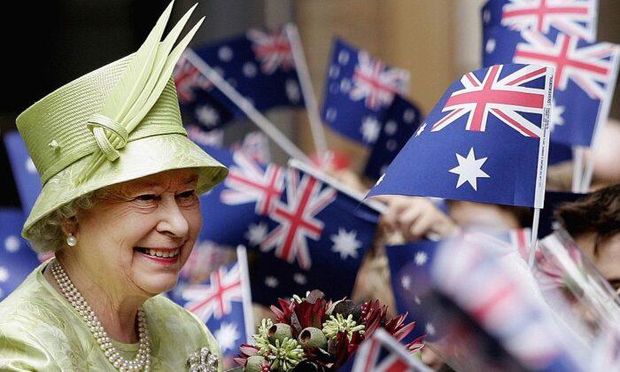 PM Leads Australia in Mourning For Queen Elizabeth II