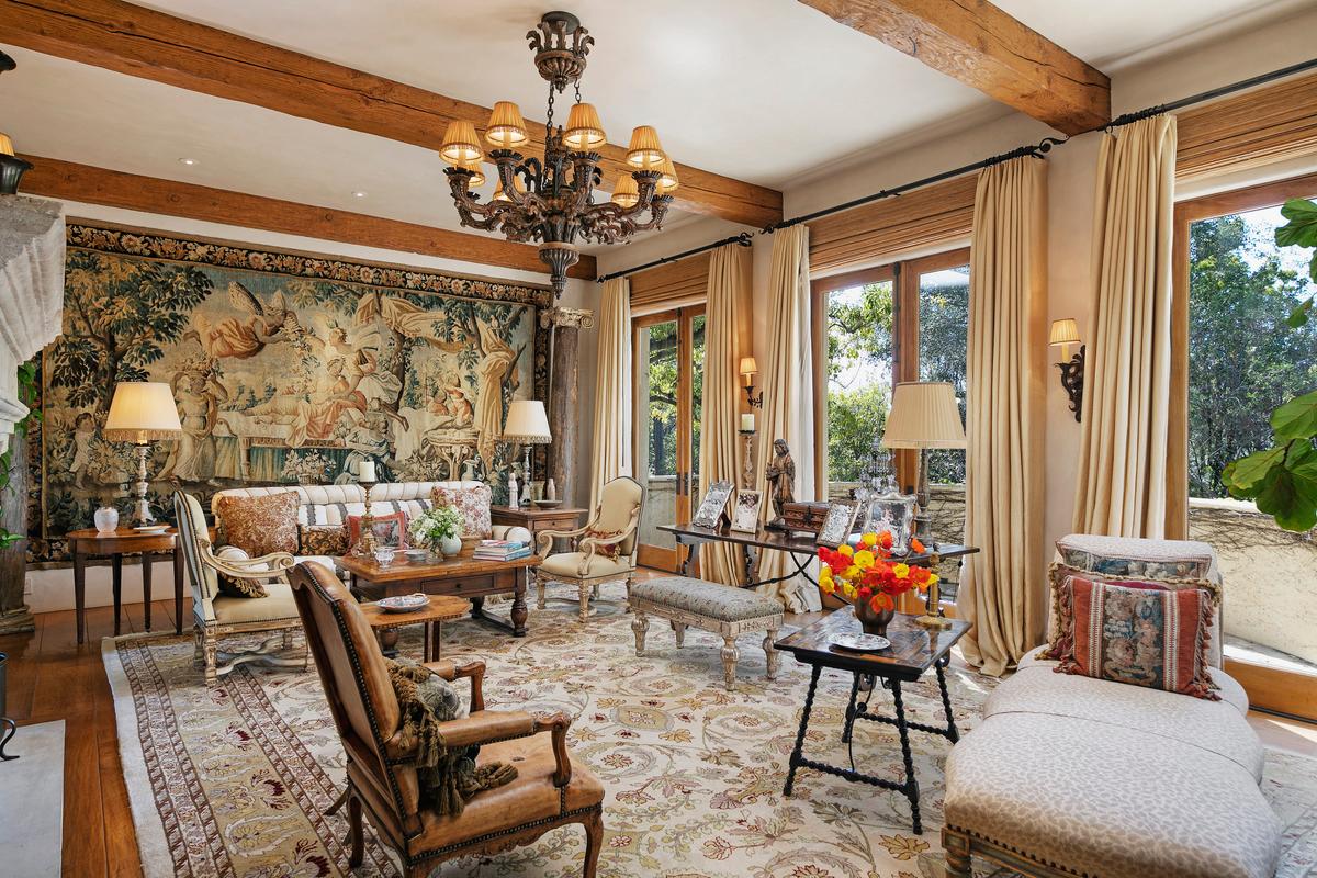 Boxing Legend Sugar Ray Leonard’s Home Listed for $46.5 Million