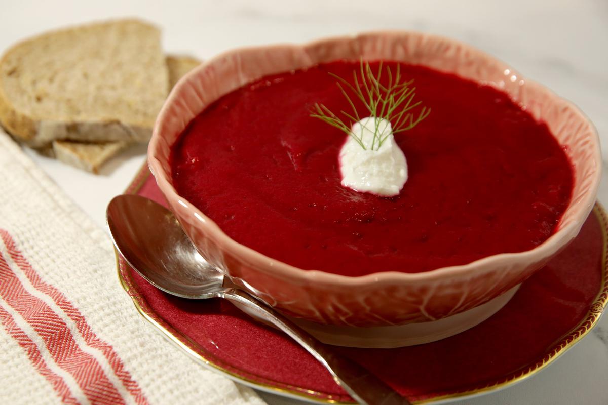 Beet-Fennel-Ginger Soup. (Hillary Levin/St. Louis Post Dispatch/TNS)
