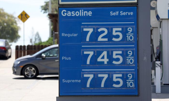 California Cities Ban New Gas Stations as Price Tops $6.10 per Gallon