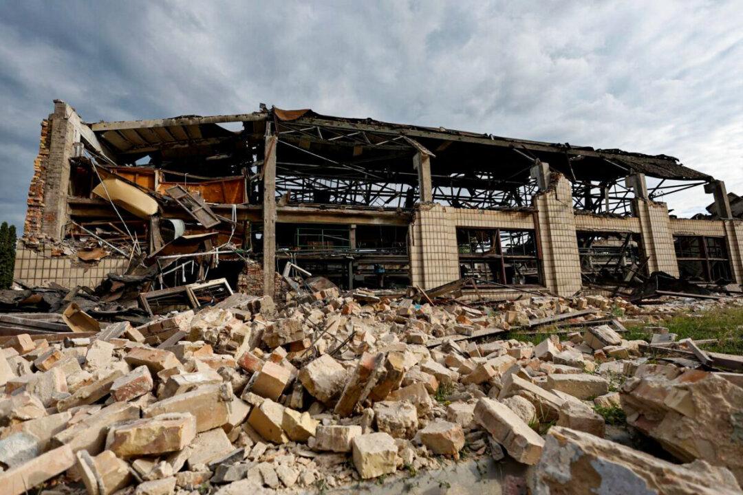 Battle for Ukraine’s Sievierodonetsk Ebbs and Flows Through City Streets