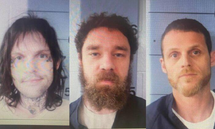 Three Missouri Inmates Escape From Jail After Cutting Holes in Ceiling