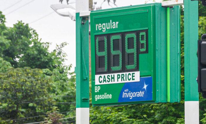 Gasoline Prices Push Higher to New Record, Expert Predicts ‘Rise to Continue’