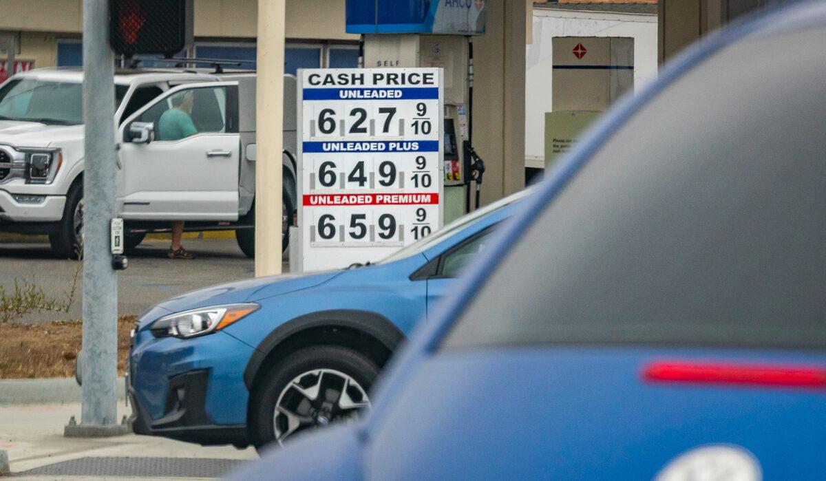 Gas prices displayed in San Clemente, Calif., on June 7, 2022. (John Fredricks/The Epoch Times)