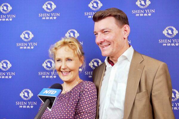 Britta Jacobus and Björn Peters at the Shen Yun Performing Arts performance at Jahrhunderthalle Frankfurt on May 31, 2022.  (NTD News)