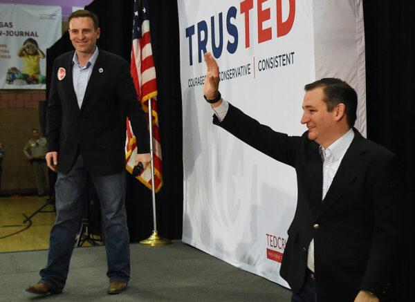 Nevada Attorney General Adam Laxalt (L) introduces Republican presidential candidate Sen. Ted Cruz (R-Texas) at a rally at the Durango Hills Community Center on February 22, 2016 in Las Vegas, Nevada. (Ethan Miller/Getty Images)