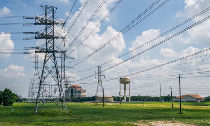 Texas Governor Backs Market Overhaul for Power Grid; Lawmakers and Experts Push Back