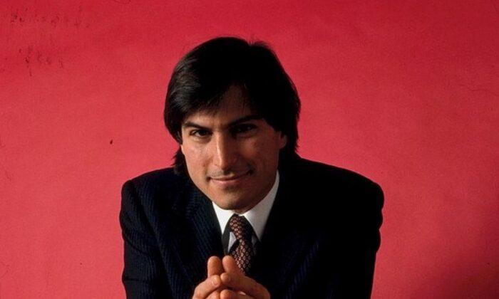 $9 Check Signed By Steve Jobs Four Decades Ago Could Fetch $25,000 at Auction