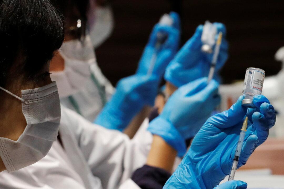 COVID-19 Vaccine Compensation Payment Given to Family of Japanese Woman Who Died