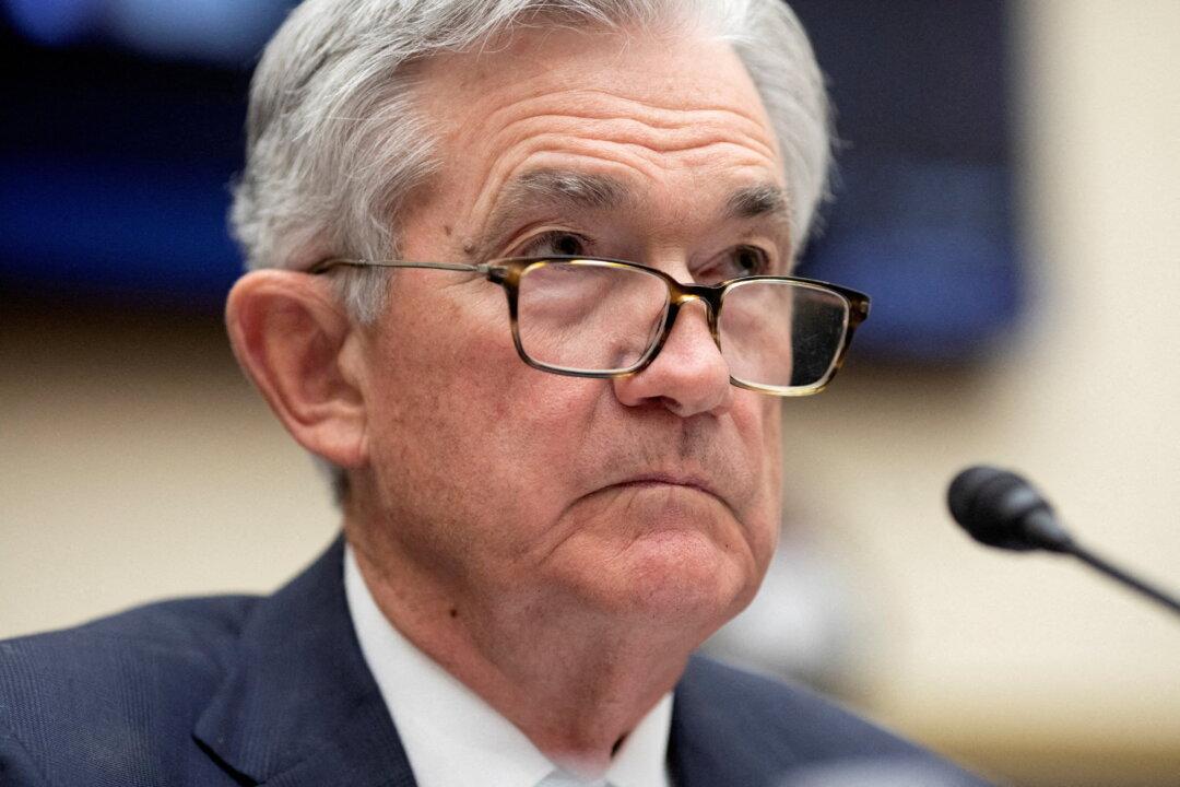 Powell Reassures Lawmakers Federal Reserve Isn’t a Climate Policymaker