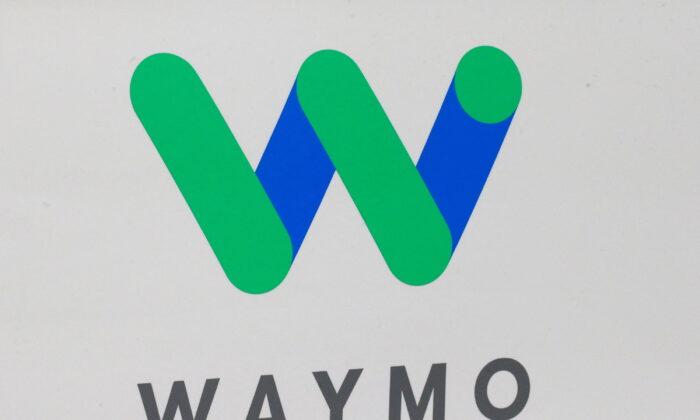 Alphabet’s Waymo, Uber Freight in Deal for Future Self-Driving Trucks