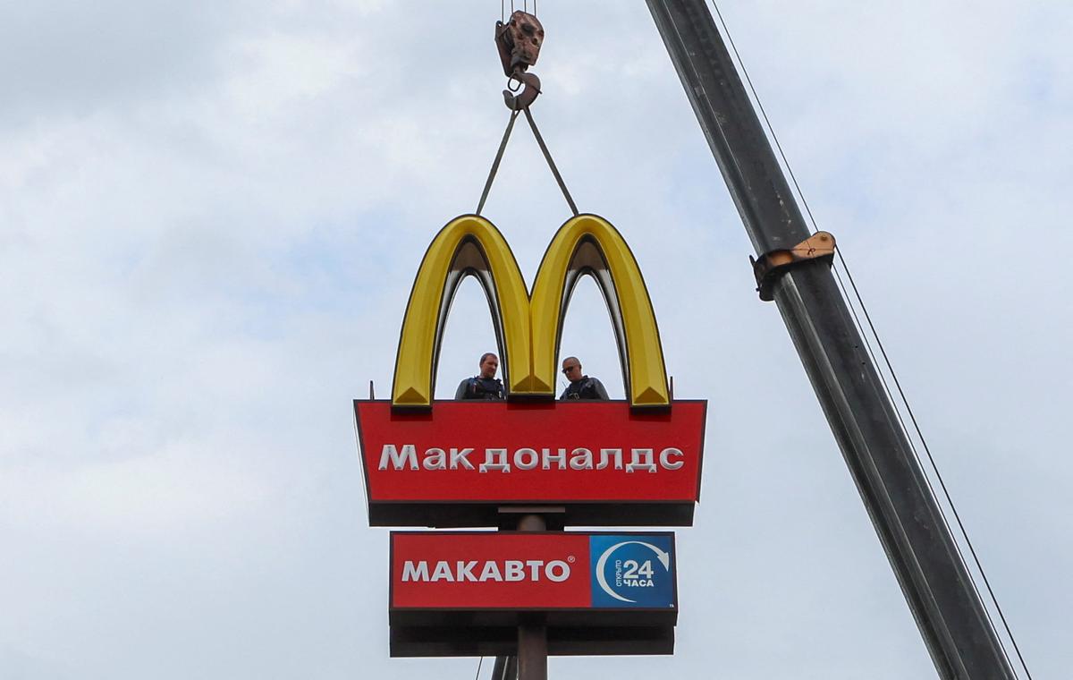 Golden Arches Make Way for Hamburger and Fries After McDonald’s Russian Exit