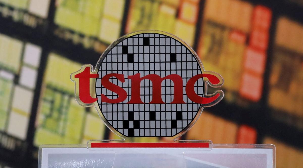 The logo of Taiwan Semiconductor Manufacturing Co. (TSMC) at its headquarters in Hsinchu, Taiwan, on Aug. 31, 2018. (Tyrone Siu/Reuters)