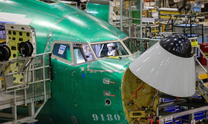 Boeing Expects Supply Chain Problems to Last Through Most of 2023