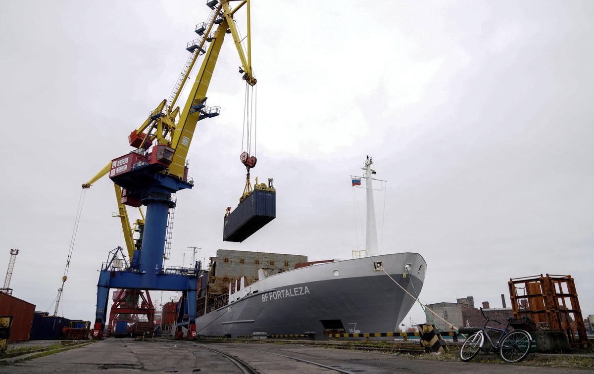 Russia Blames US for Kaliningrad Transit Restrictions