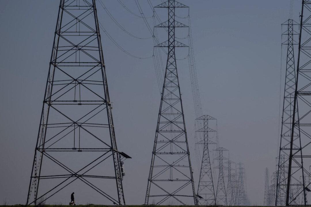 US Power Companies Face Supply-Chain Crisis This Summer