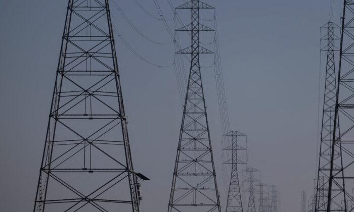 US Power Companies Face Supply-Chain Crisis This Summer